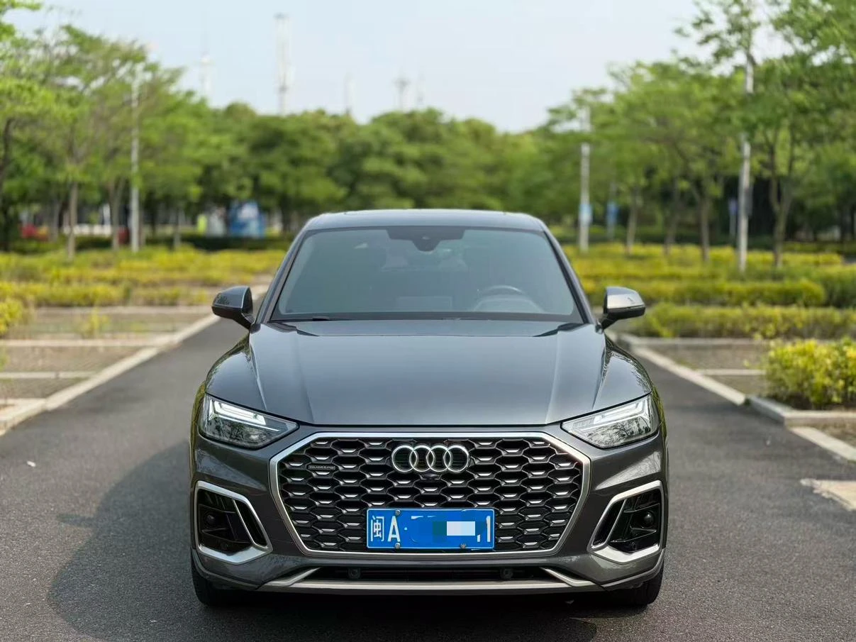 Audi Q5L 40 TFSI  Sportback  - exterior