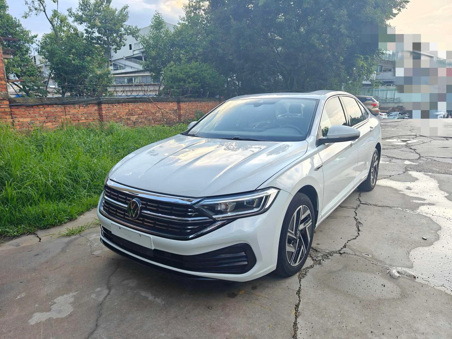 Volkswagen Sagitar 200TSI DSG Fly Edition