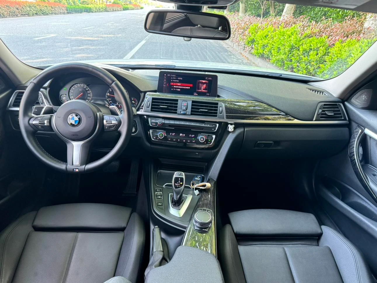 BMW 3 Series - interior