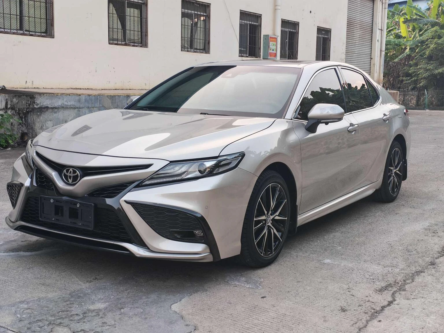 Toyota Camry 2.5S (Sport / Fashion Trim)