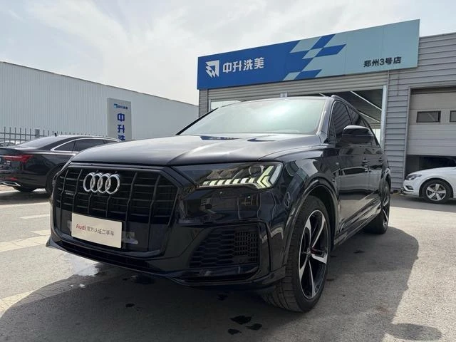 Audi Q7 55 TFSI Sport Trim