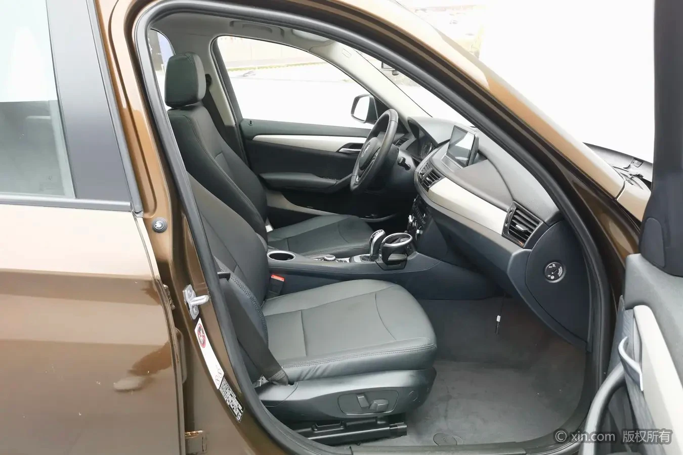 BMW X1  sDrive18i  - exterior