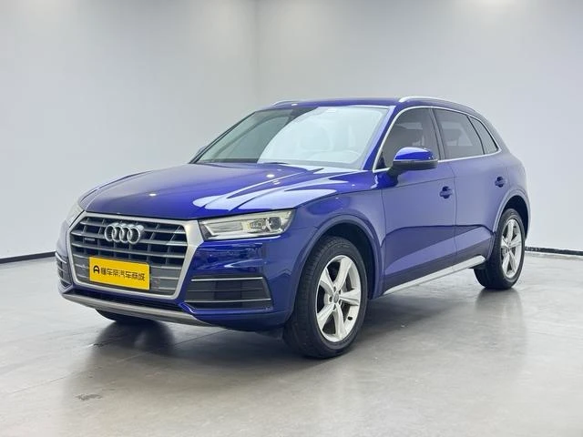 Audi Q5L 40 TFSI Rongxiang Fashion Model