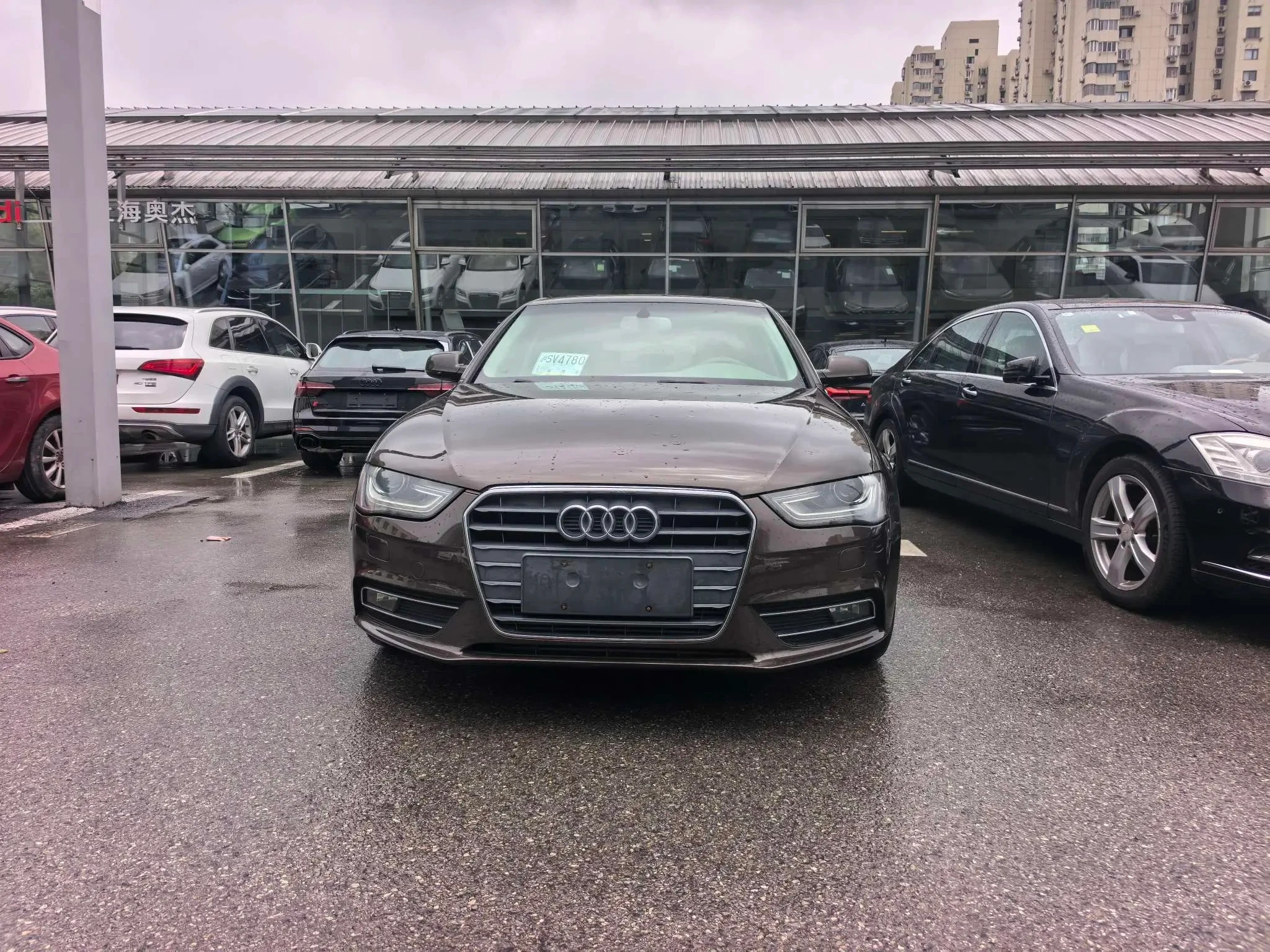 Audi A4L 30 TFSI Comfort - exterior