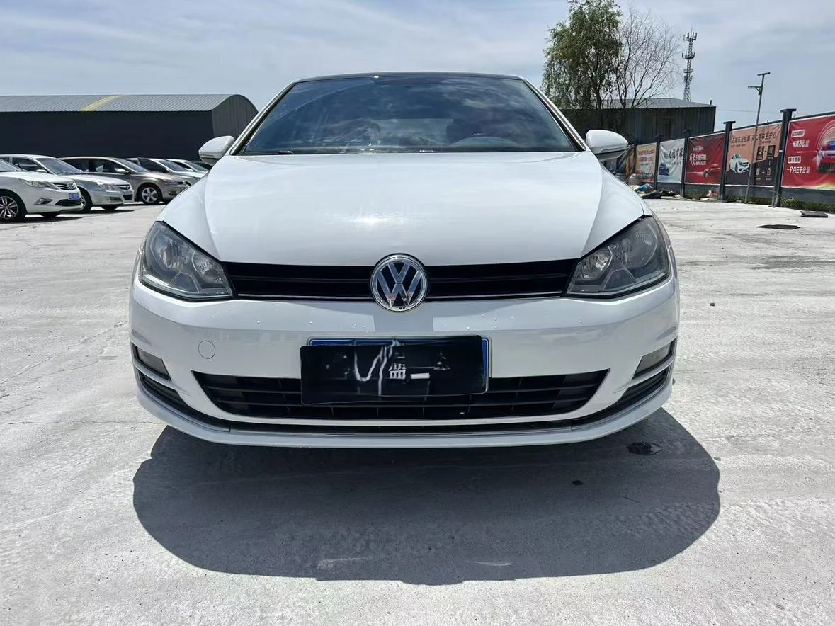 Volkswagen Golf 1.6L Automatic Comfortline - exterior