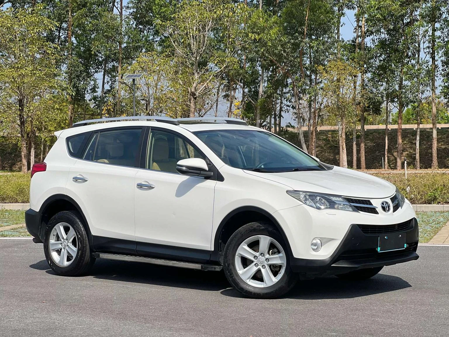  Toyota RAV4 4WD - exterior