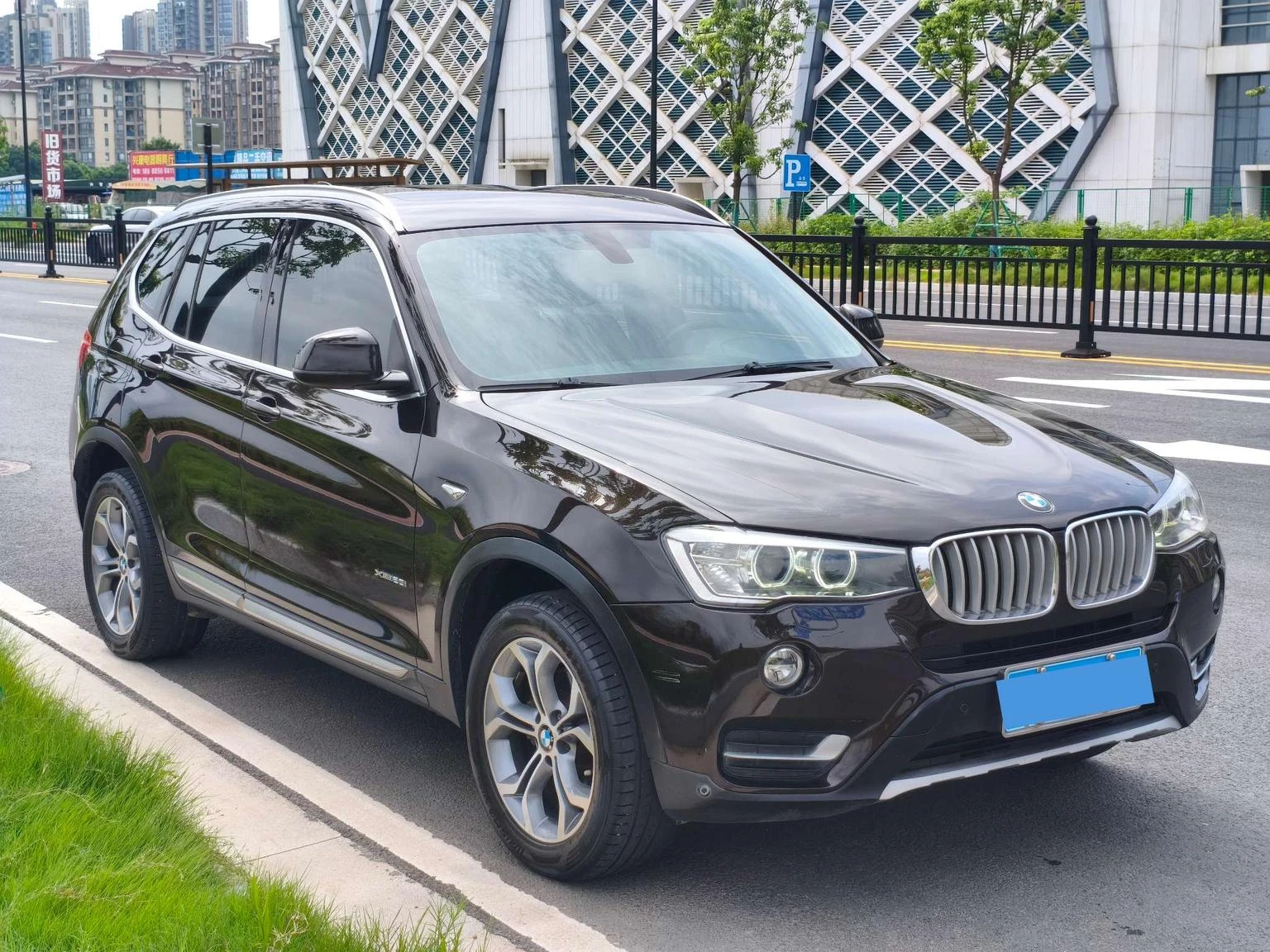 BMW X3 xDrive20i - exterior