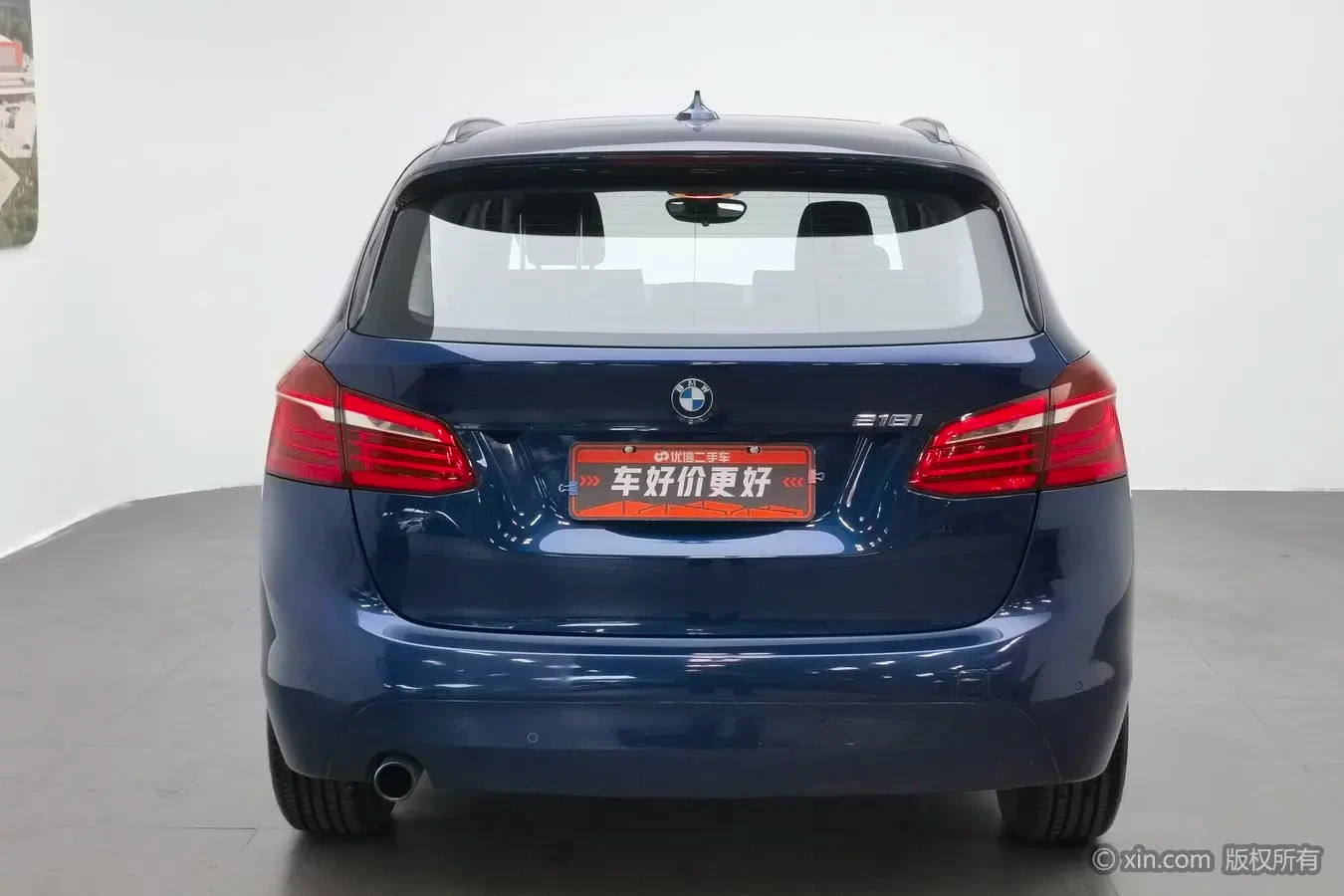 BMW  218i    - exterior