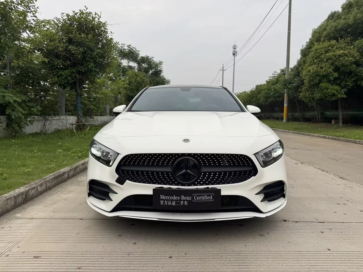 Mercedes-Benz A-class 200 L Sport Sedan - exterior