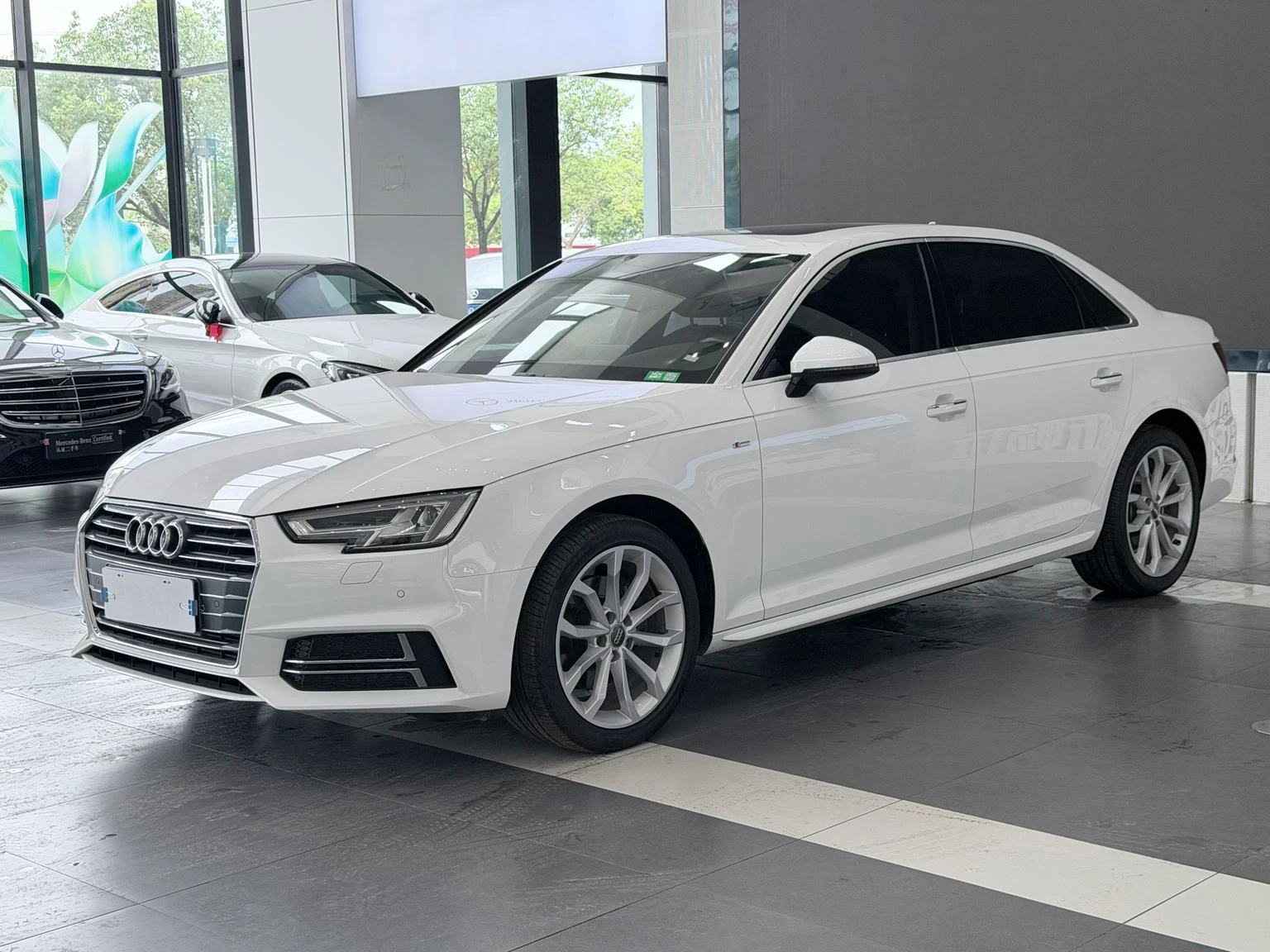 Audi A4L 40 30th Anniversary Edition 