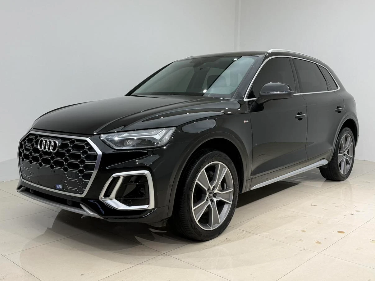 Audi Q5L 45 TFSI (Luxury Dynamic Trim)