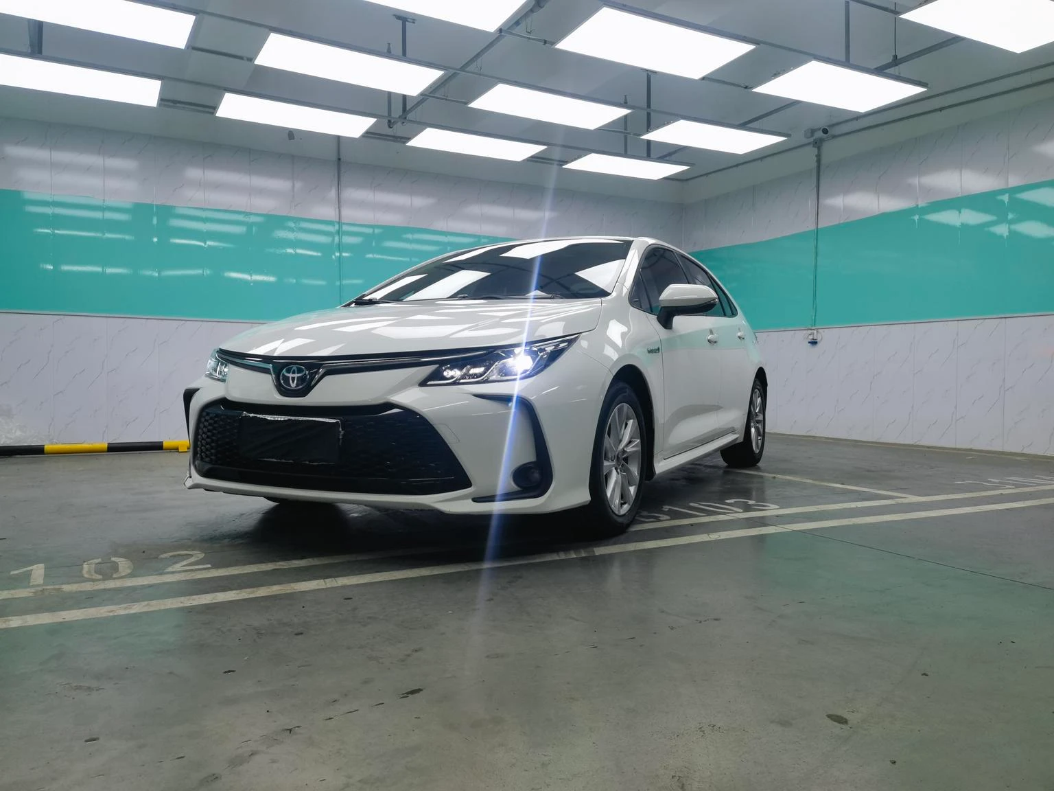 Toyota Corolla Intelligent Electric Hybrid 1.8L E-CVT Pioneer Edition