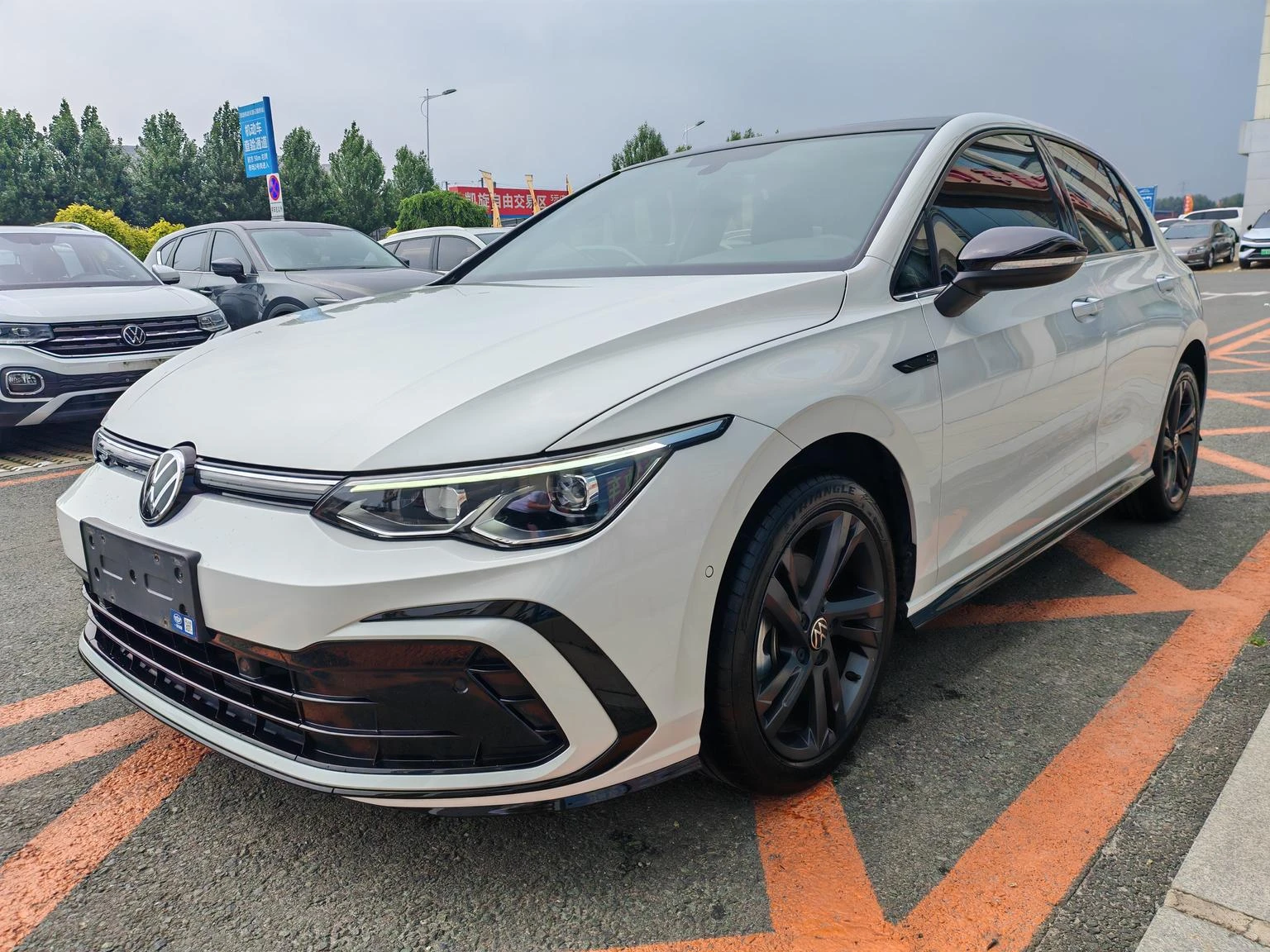 Volkswagen Golf 280TSI DSG R-Line Lite