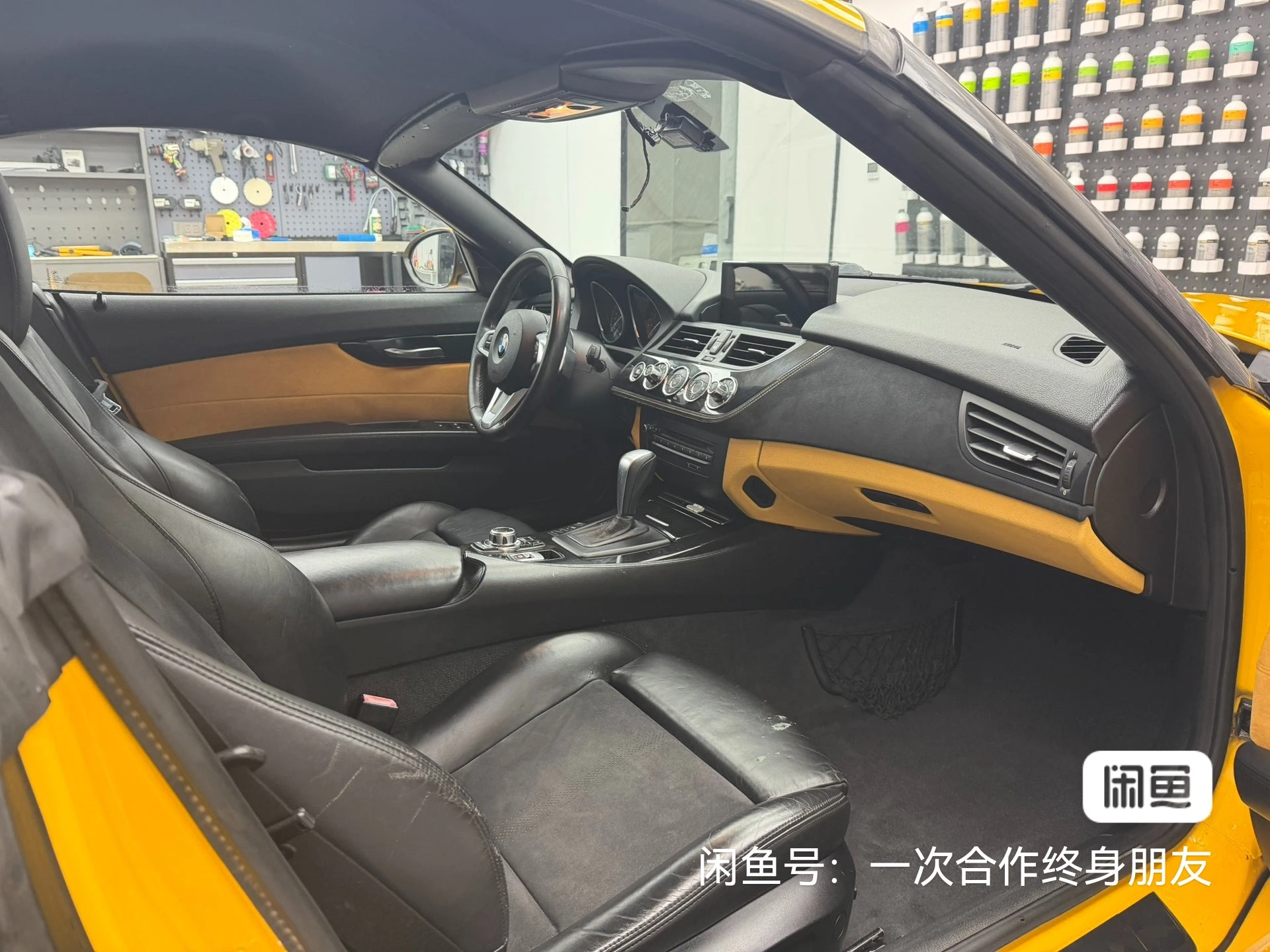 BMW Z4 23i - interior