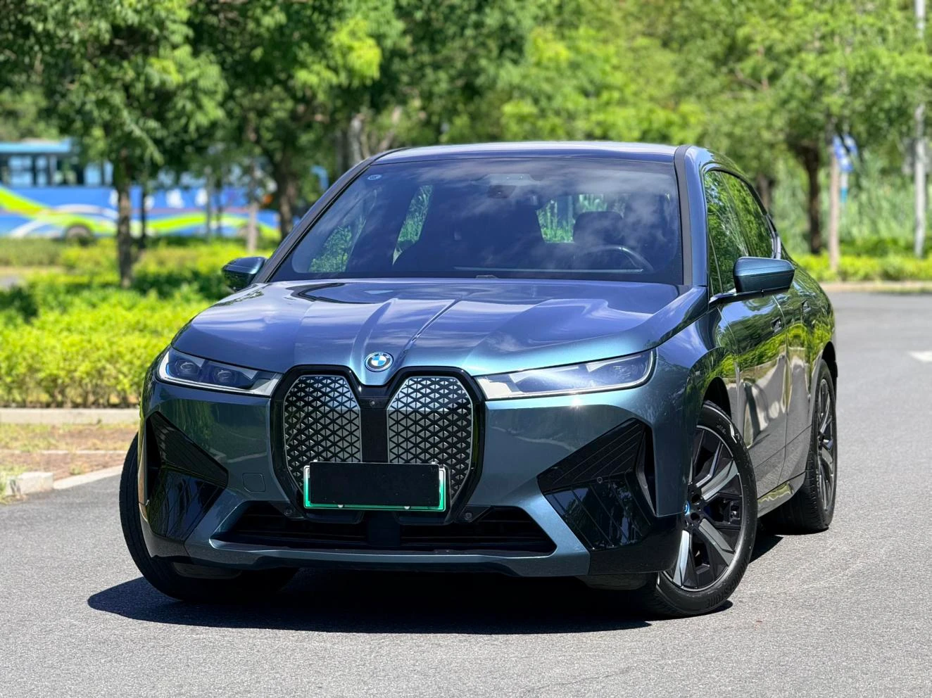 BMW iX xDrive40
