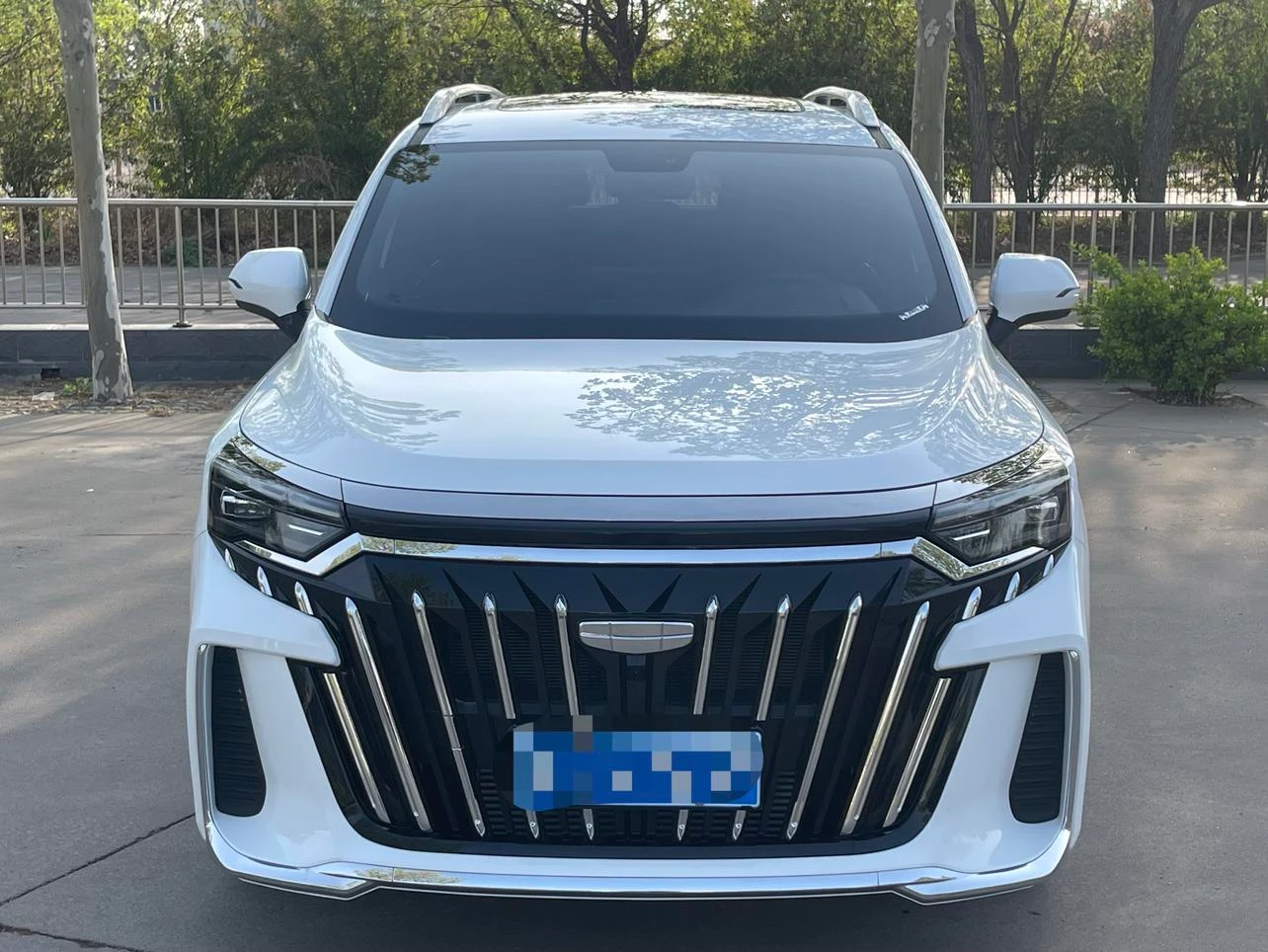 Geely Haoyue L 2.0TD DCT Premium - exterior