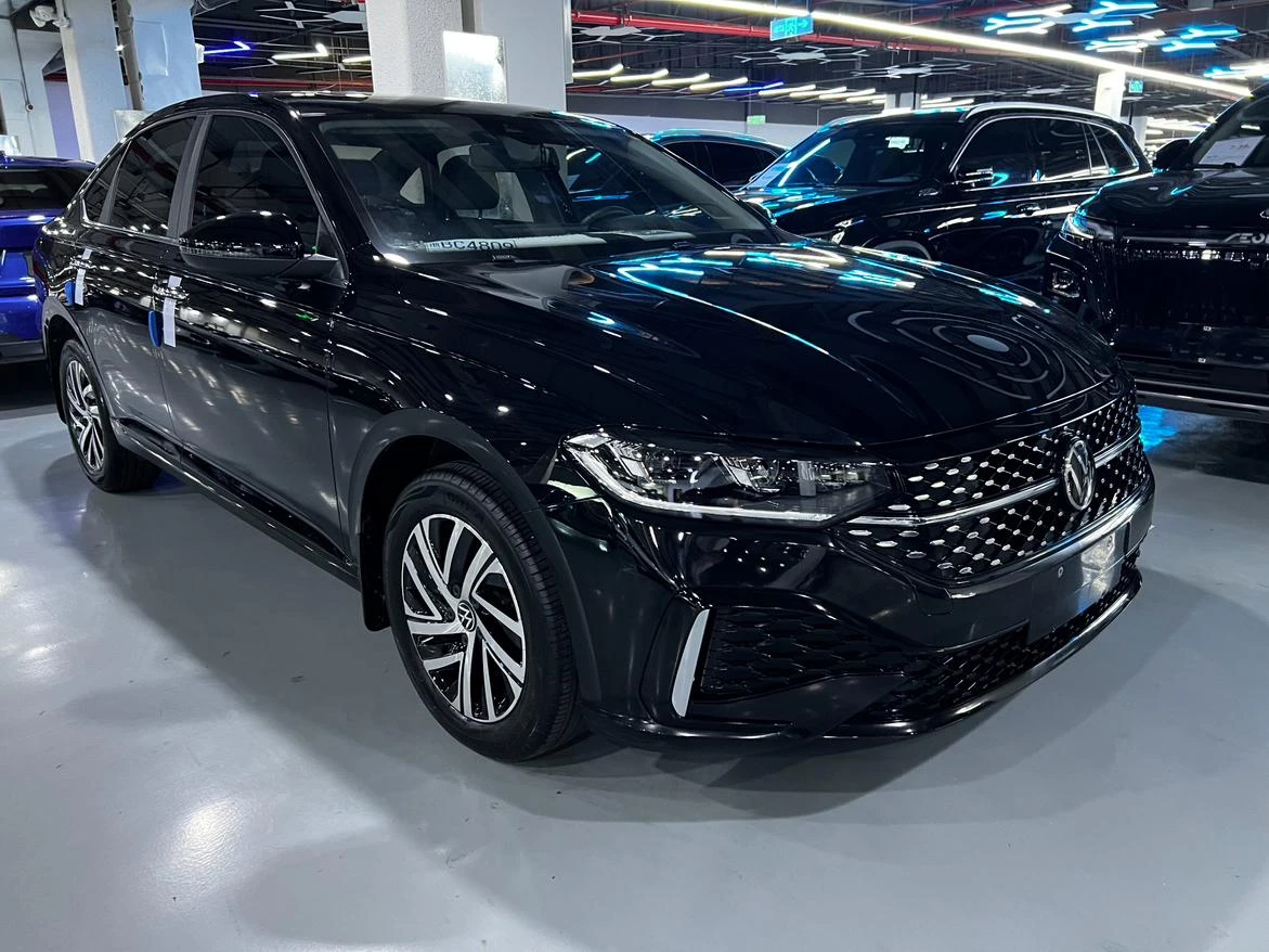 Volkswagen Lavida 1.5L Automatic 5 Million Edition - exterior