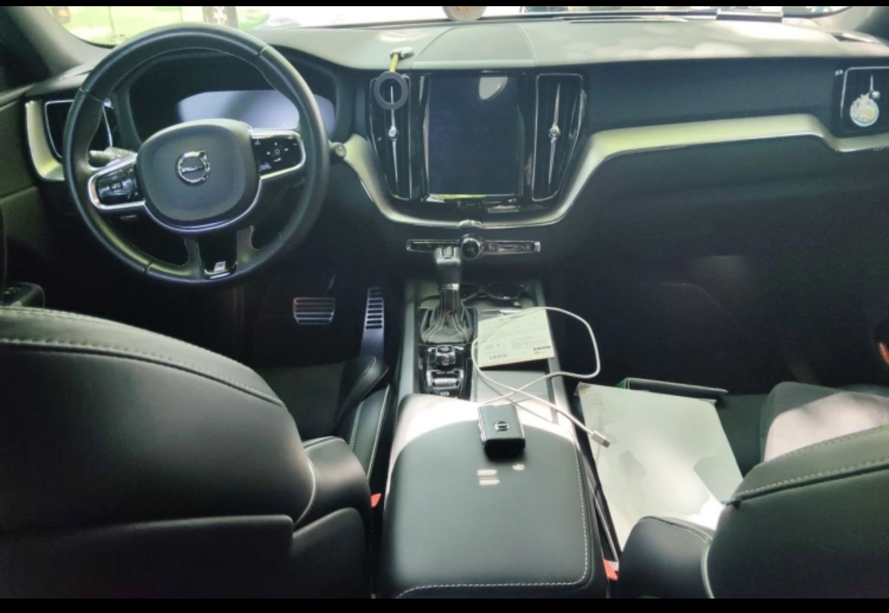 Volvo XC60 T5 AWD Sport - interior