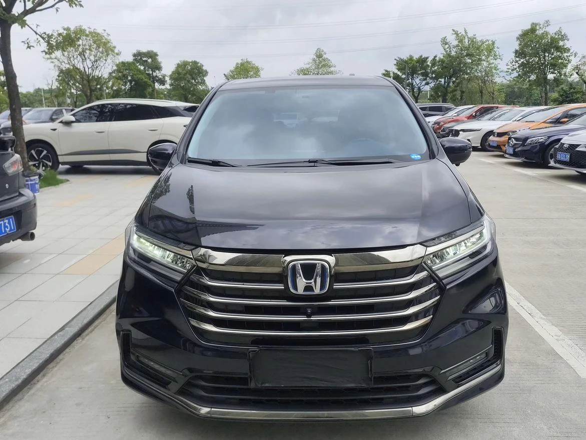 Honda Odyssey 2.0L e:HEV Sharp Enjoy Edition - exterior
