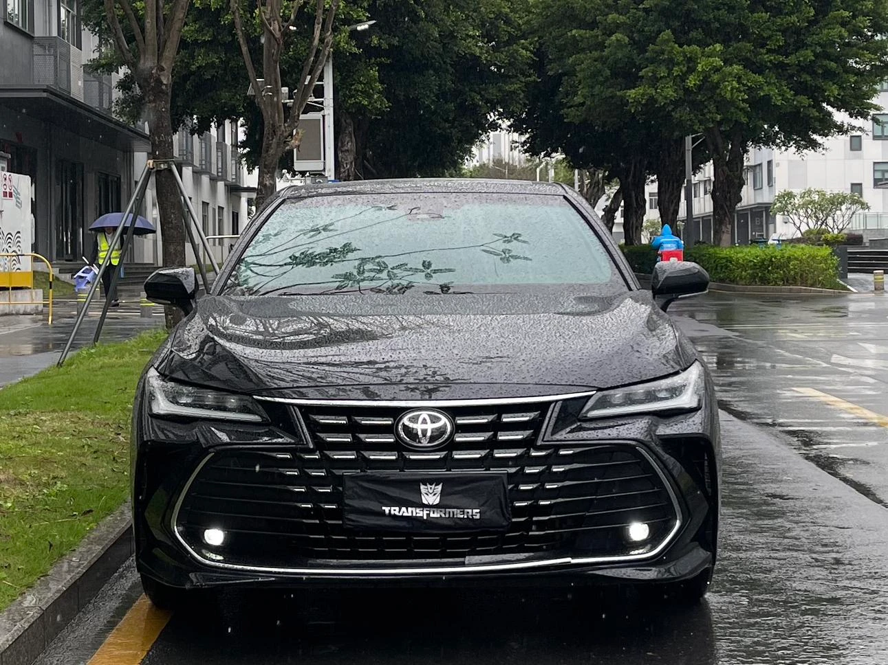 Toyota Avalon 2.0L CVT Luxury Edition - exterior