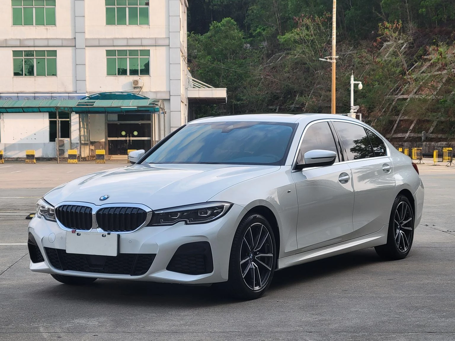 BMW 3 Series 325Li M Sport Package