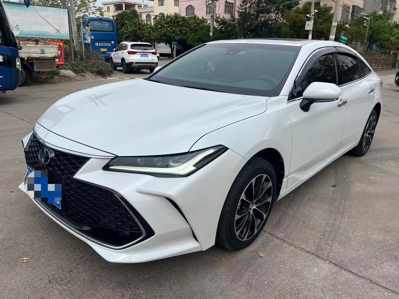 Toyota Avalon 2.5L Luxury