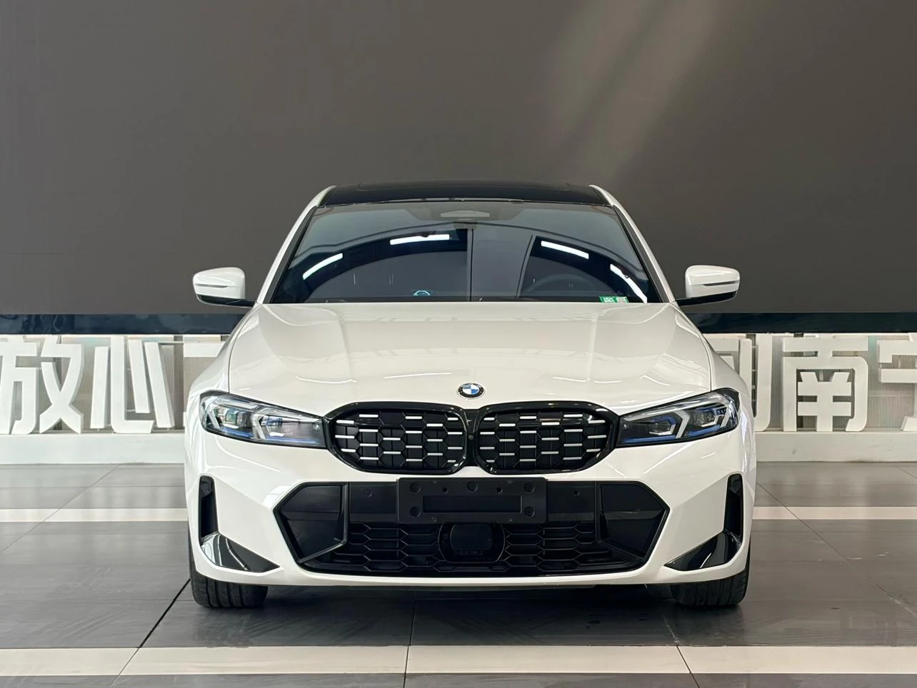BMW 3 Series 330Li M Sport Night Edition - exterior