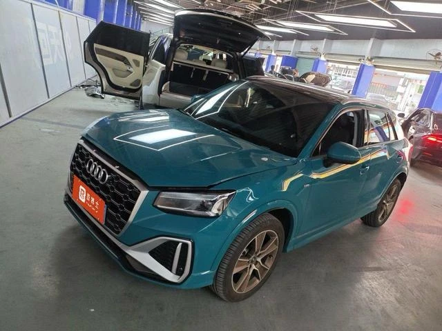 Audi Q2L 35TFSI Fashion Dynamic