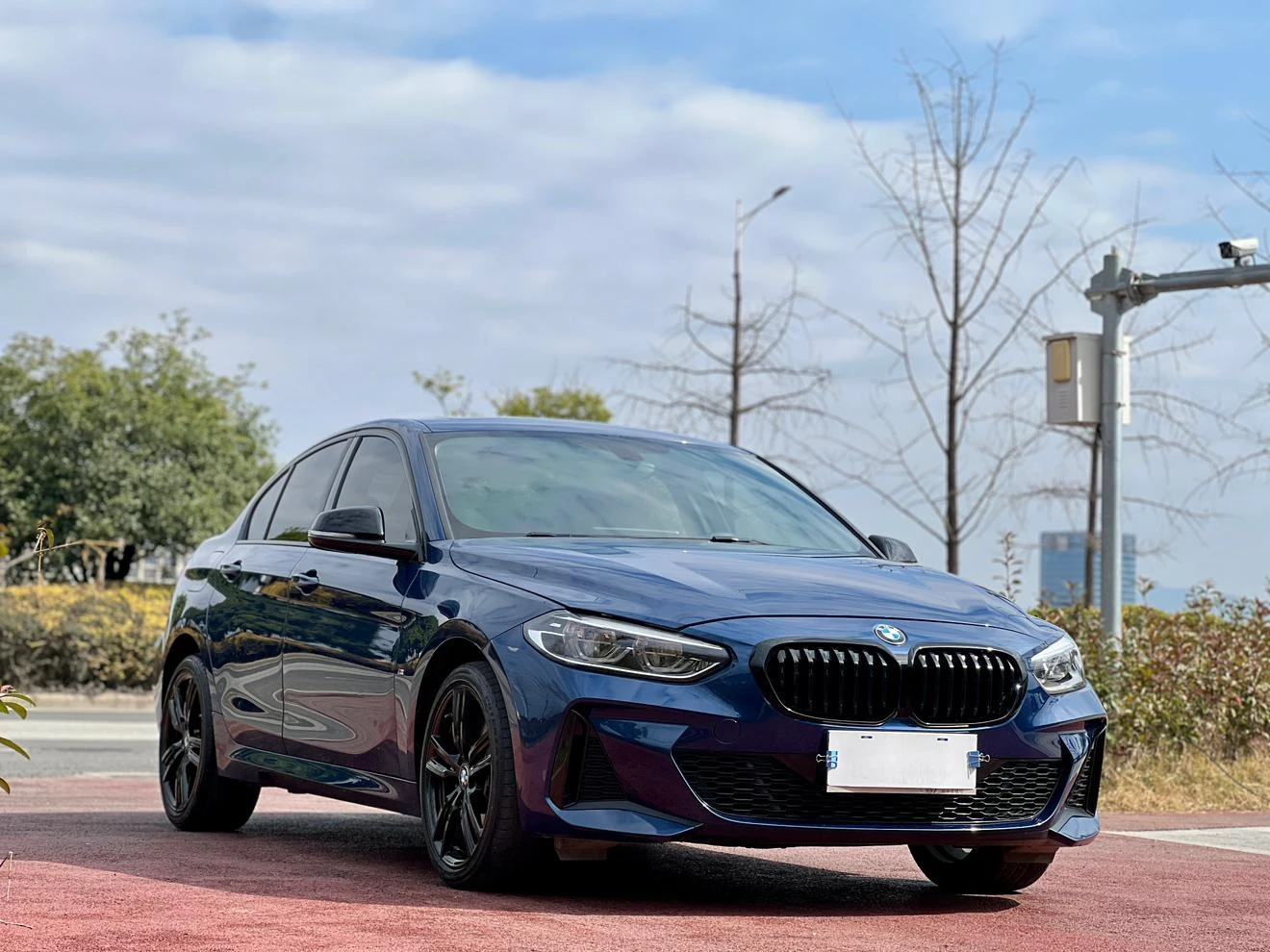 BMW 1 Series 125i M Sport Shadow Edition - exterior