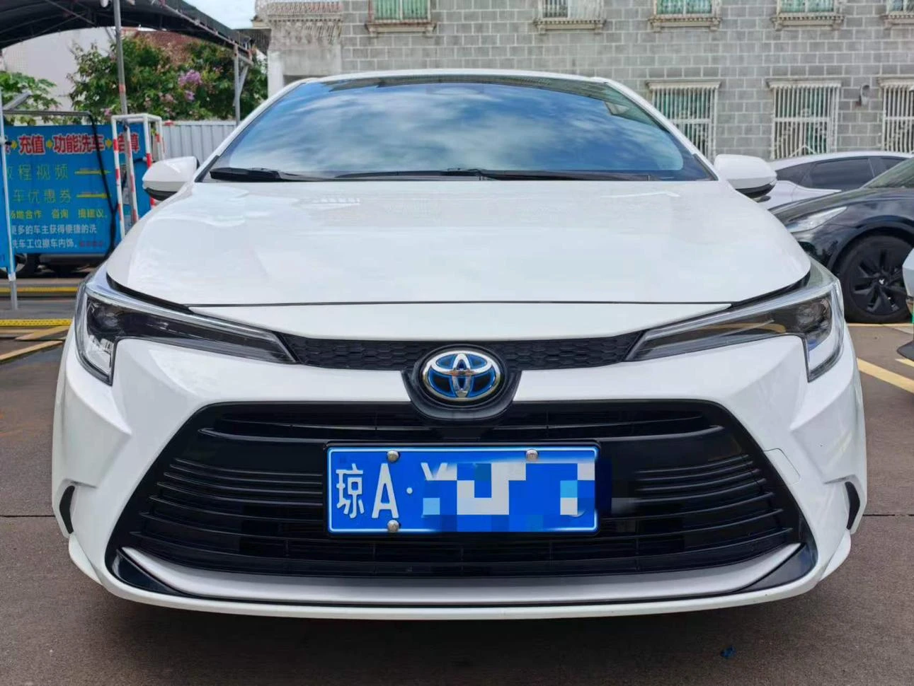 Toyota Levin Hybrid 1.8L Luxury Edition - exterior