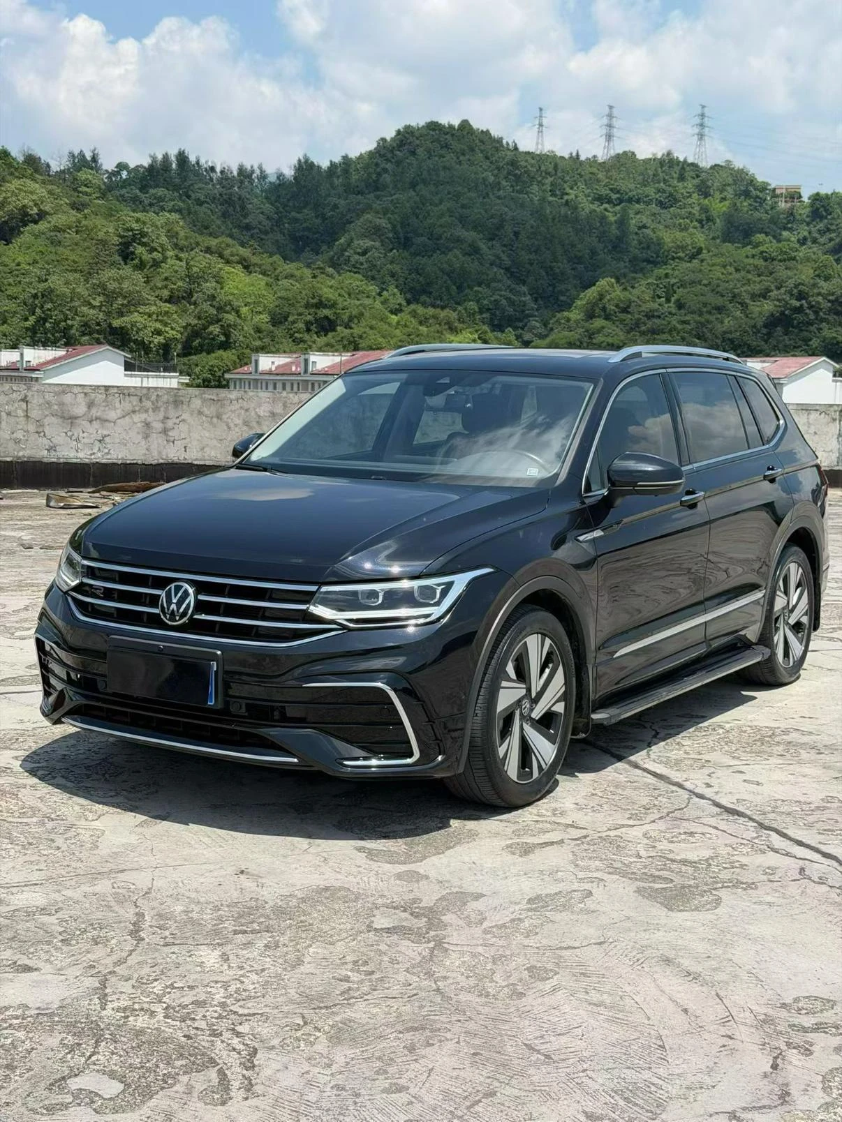 Volkswagen Tiguan L 330TSI 2WD R-Line Yuexiang Edition