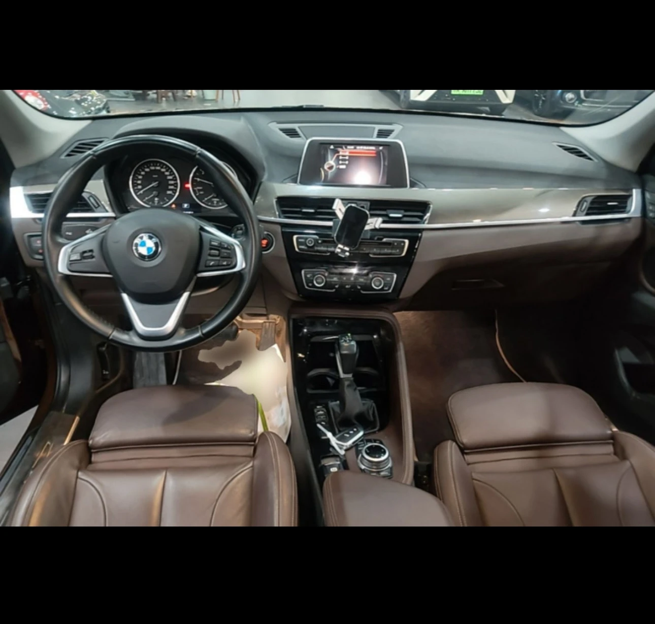 BMW X1 sDrive - interior