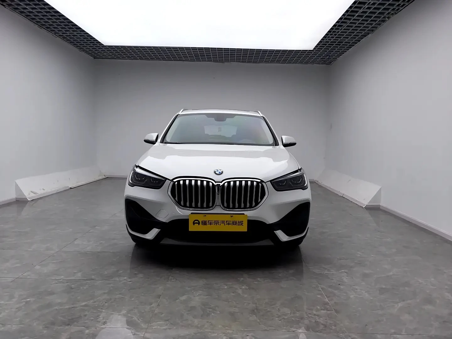 BMW X1 xDrive 25Li Leading Edition - exterior