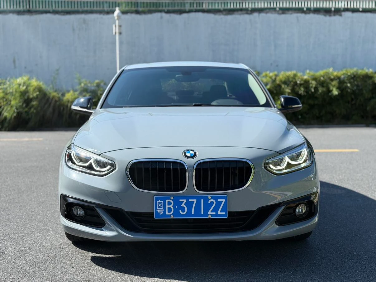 BMW 1 Series 120i Design Line - exterior