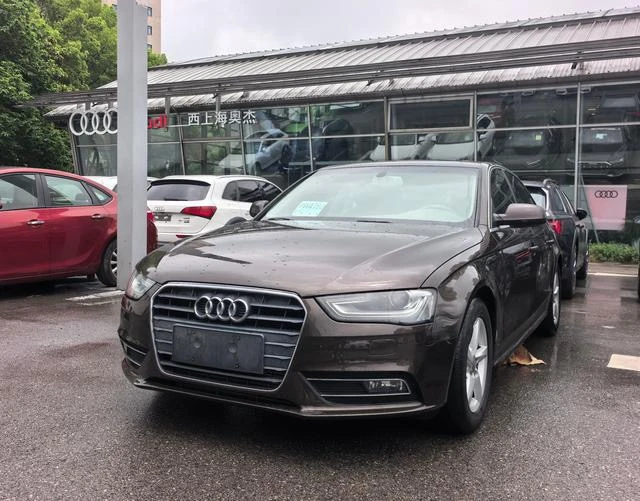 Audi A4L 30 TFSI Comfort