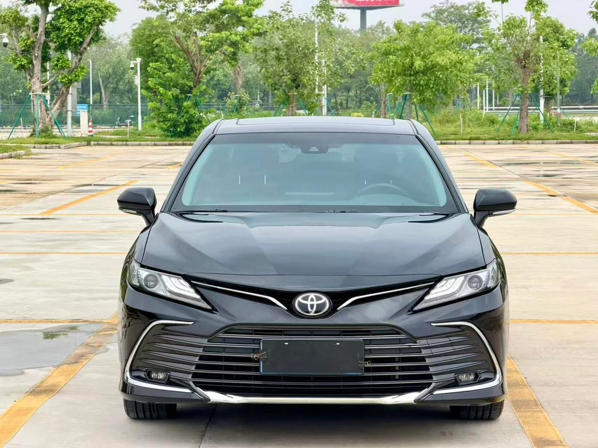 Toyota Camry 2.0G Luxury Edition - exterior