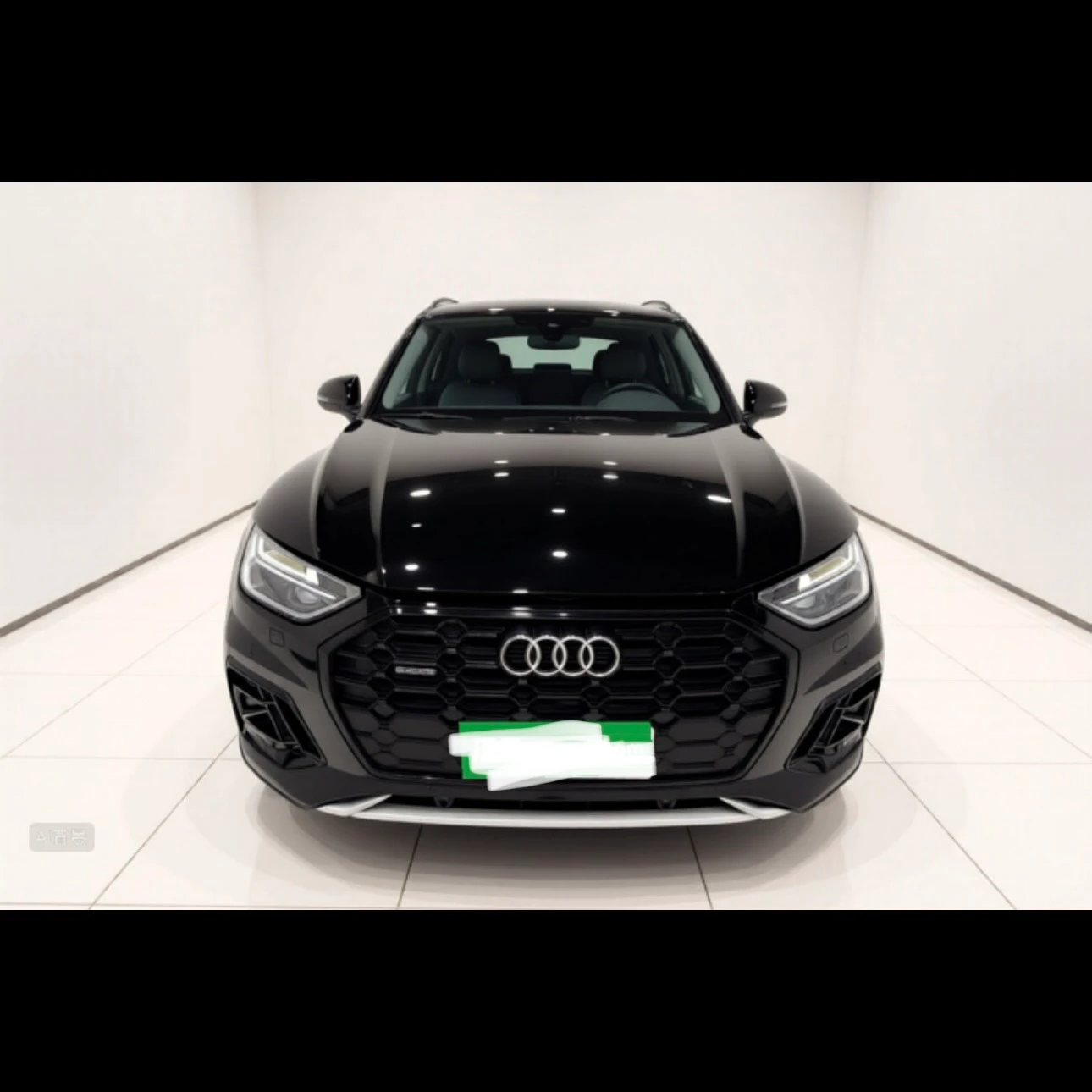 Audi Q5L 40 TFSI Luxury Dynamic  - exterior