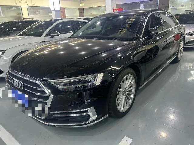 Audi A8L 50 TFSI Comfort Trim
