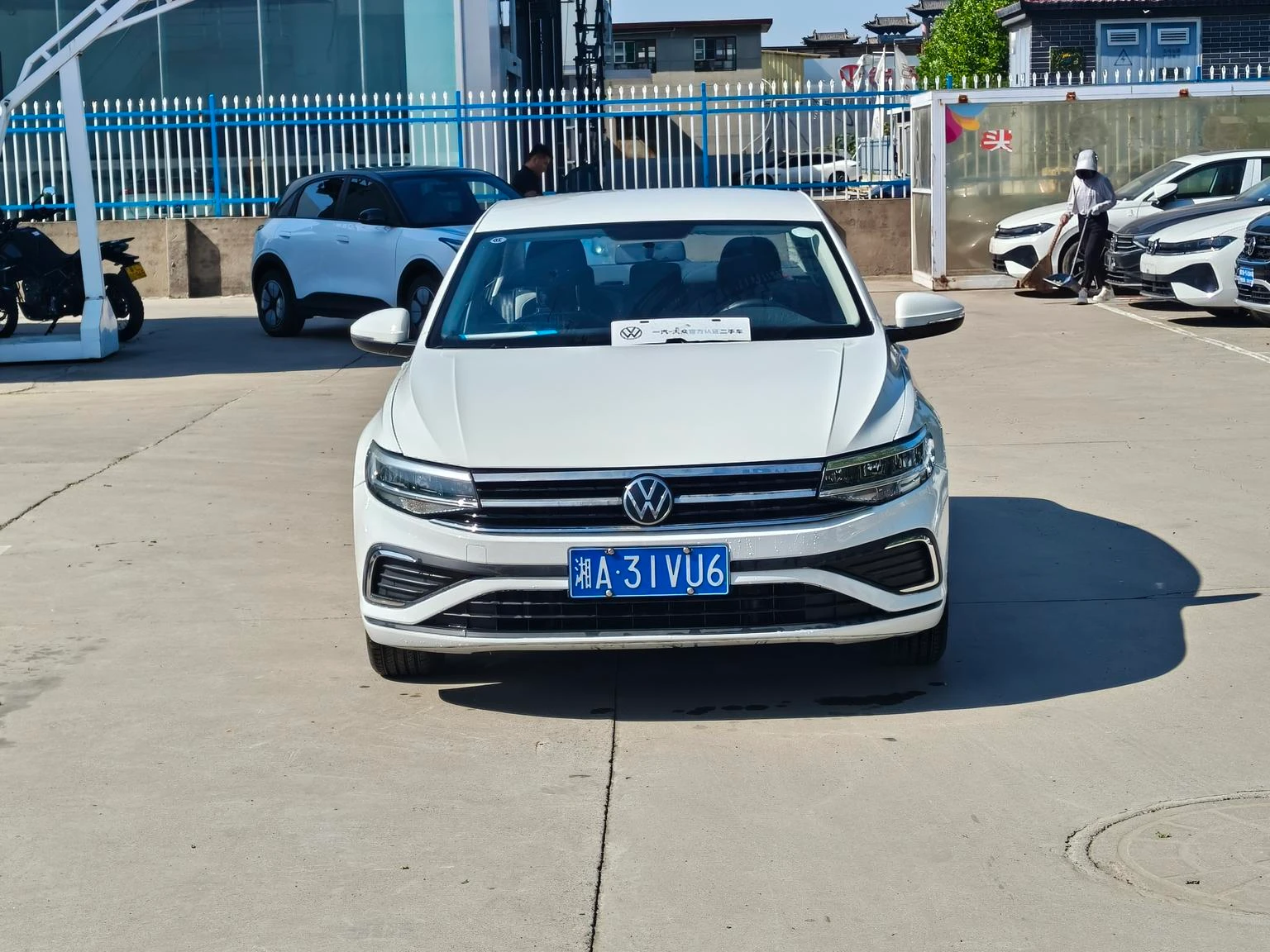 Volkswagen Bora 200TSI DSG Comfort Edition - exterior