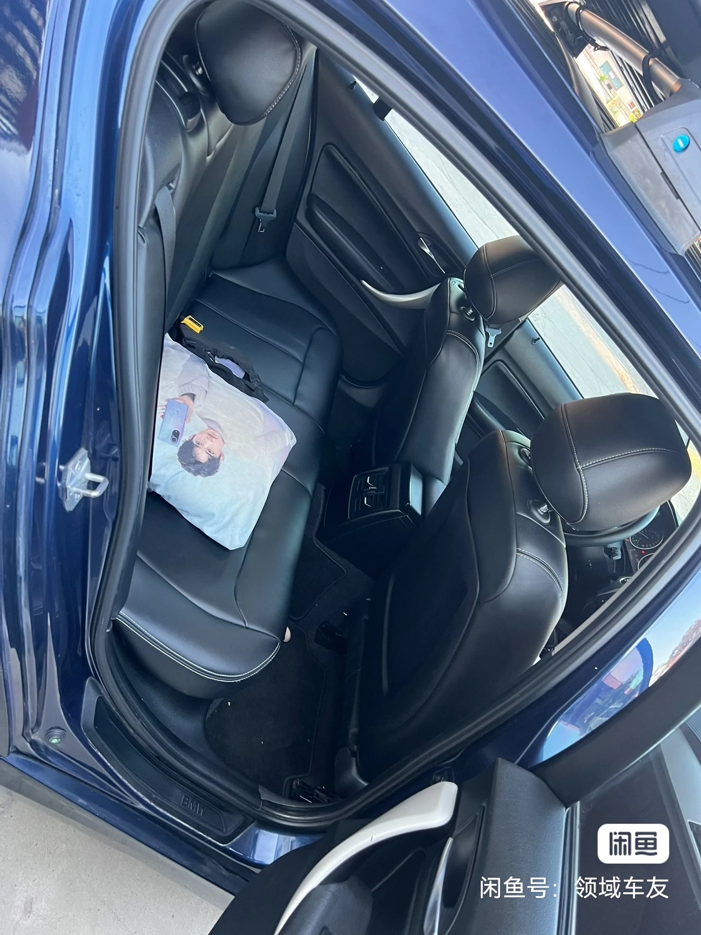 BMW 118i - interior