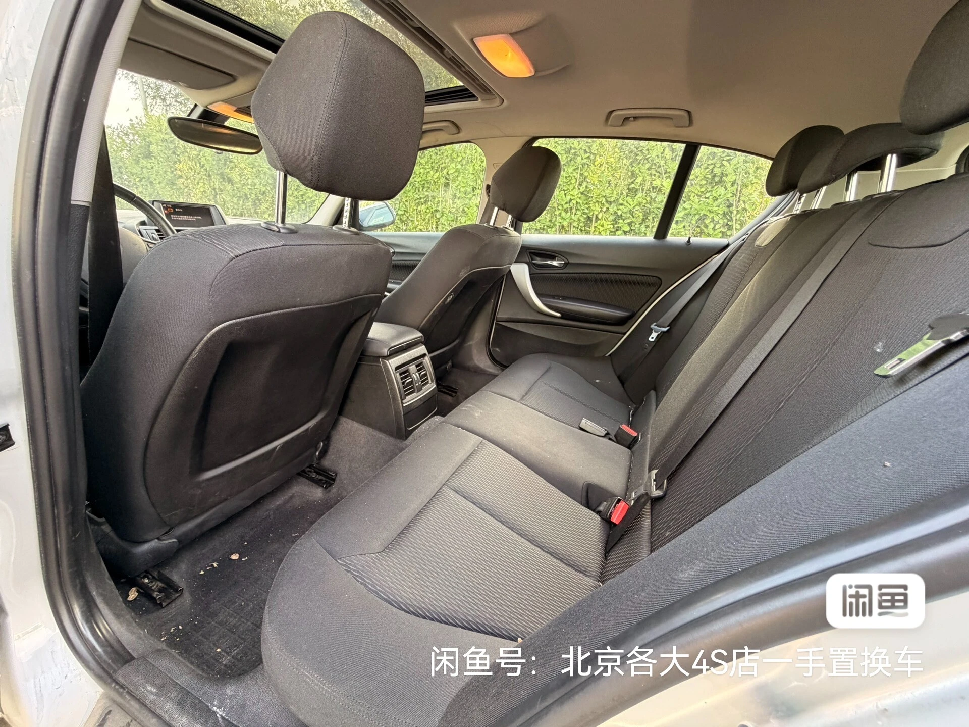 BMW 118i - interior