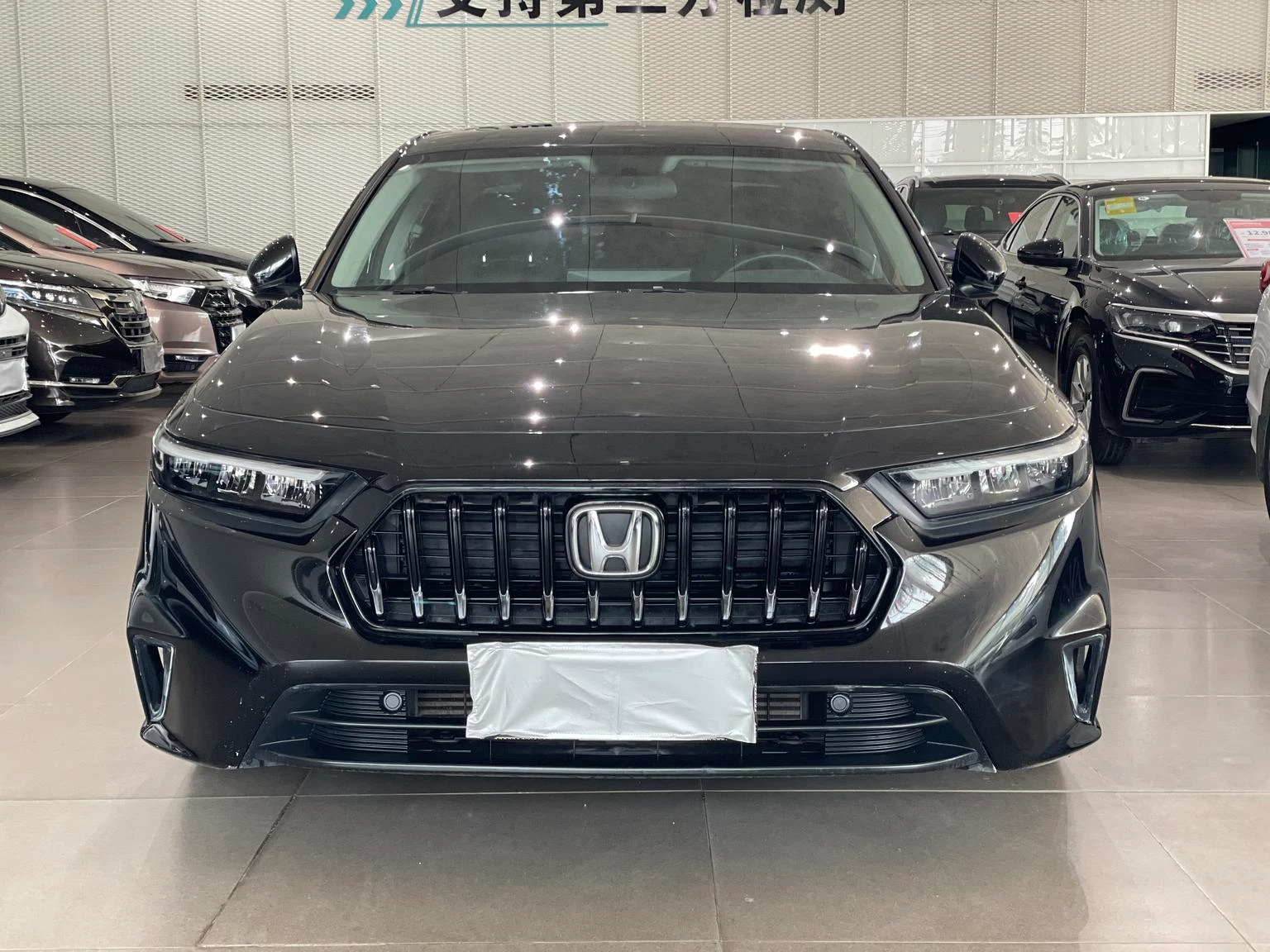 Honda Inspire 260TURBO Elegant Edition - exterior