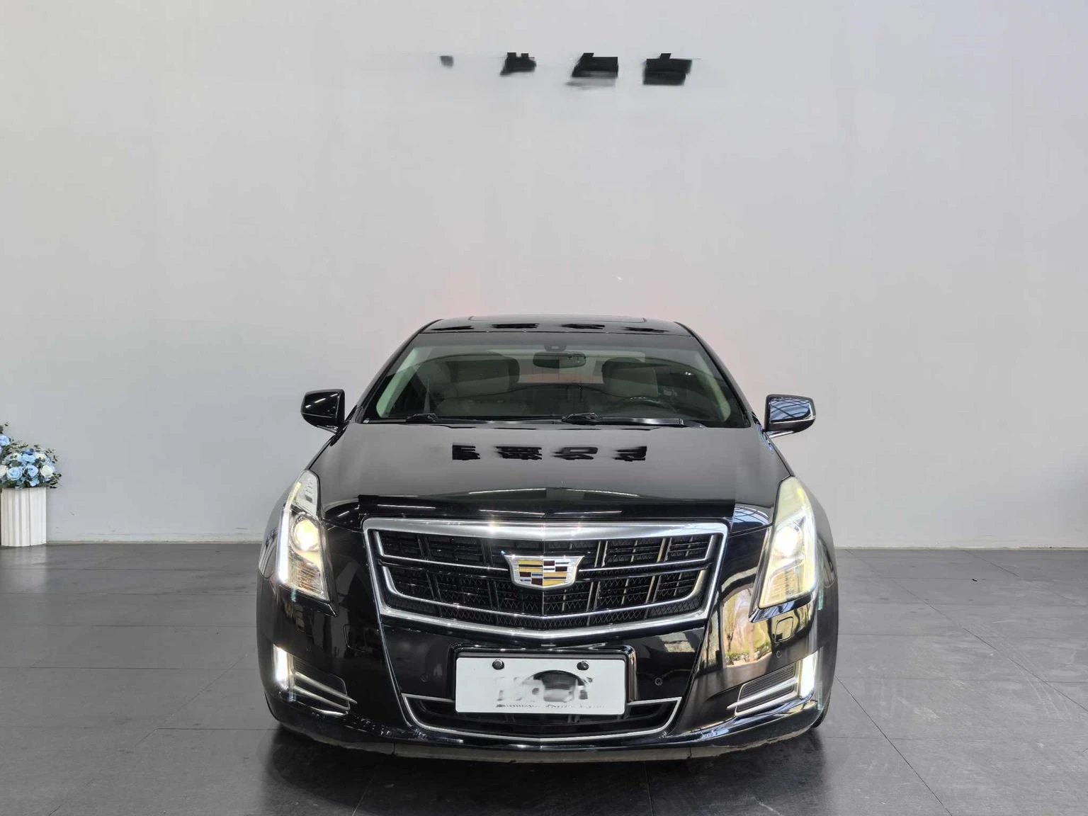 Cadillac XTS 28T Elite - exterior