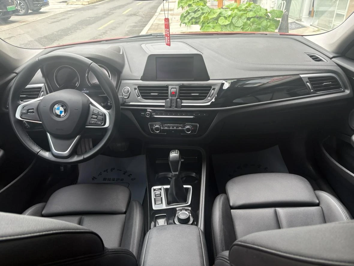 BMW 1 Series 118i  - interior