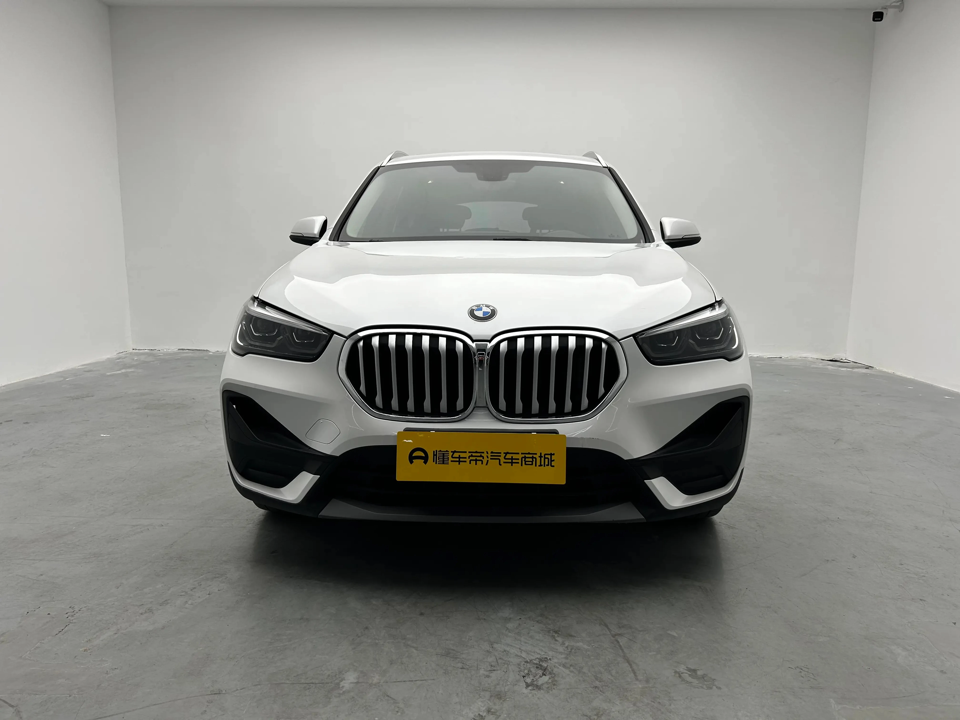 BMW X1 25Li sDrive Leading Edition - exterior