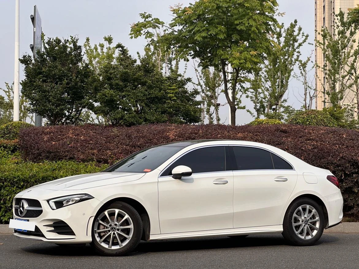 Mercedes-Benz A-Class A200L Sport Edition - exterior