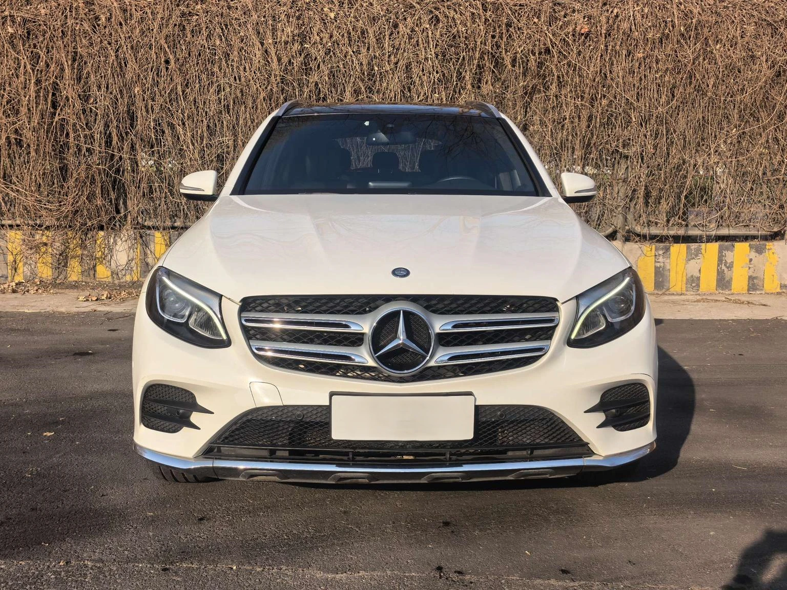 Mercedes-Benz GLC260 4MATIC - exterior