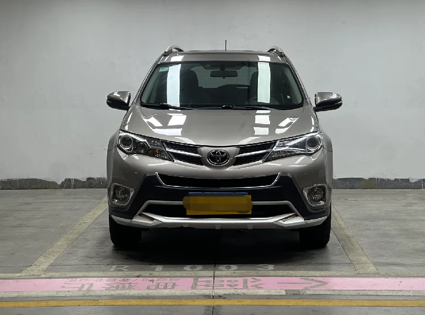 Toyota RAV4 CVT 4WD - exterior