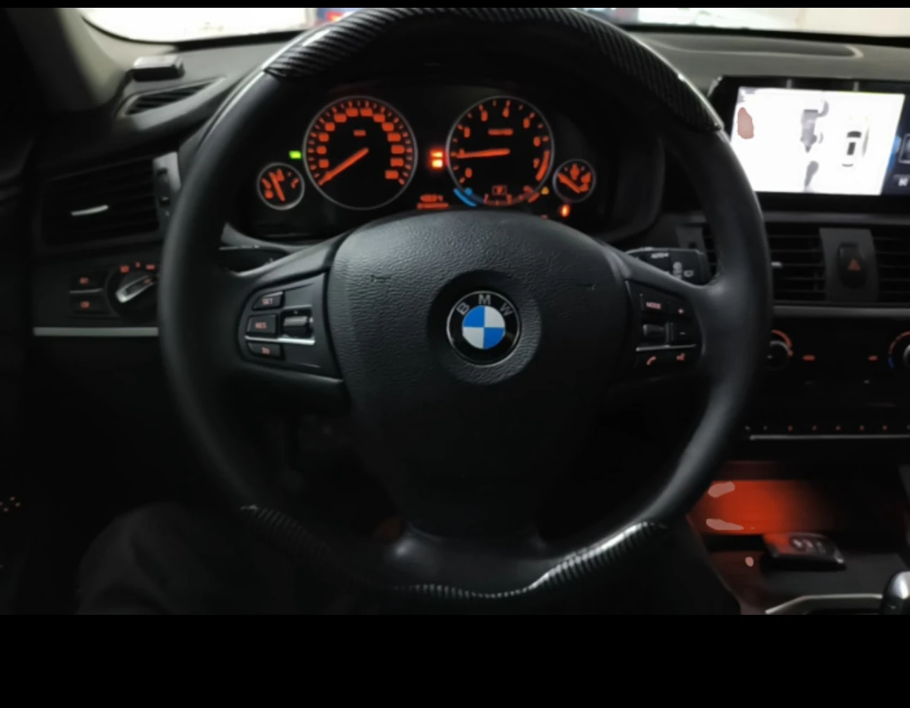 BMW X3 sDRIVE 20i - interior