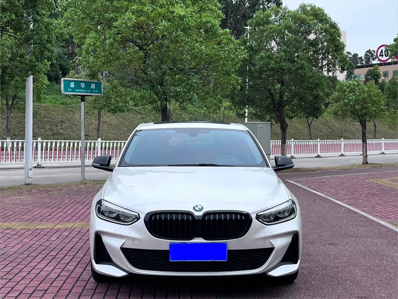 BMW 1 Series 125i M Sport Shadow Edition - exterior
